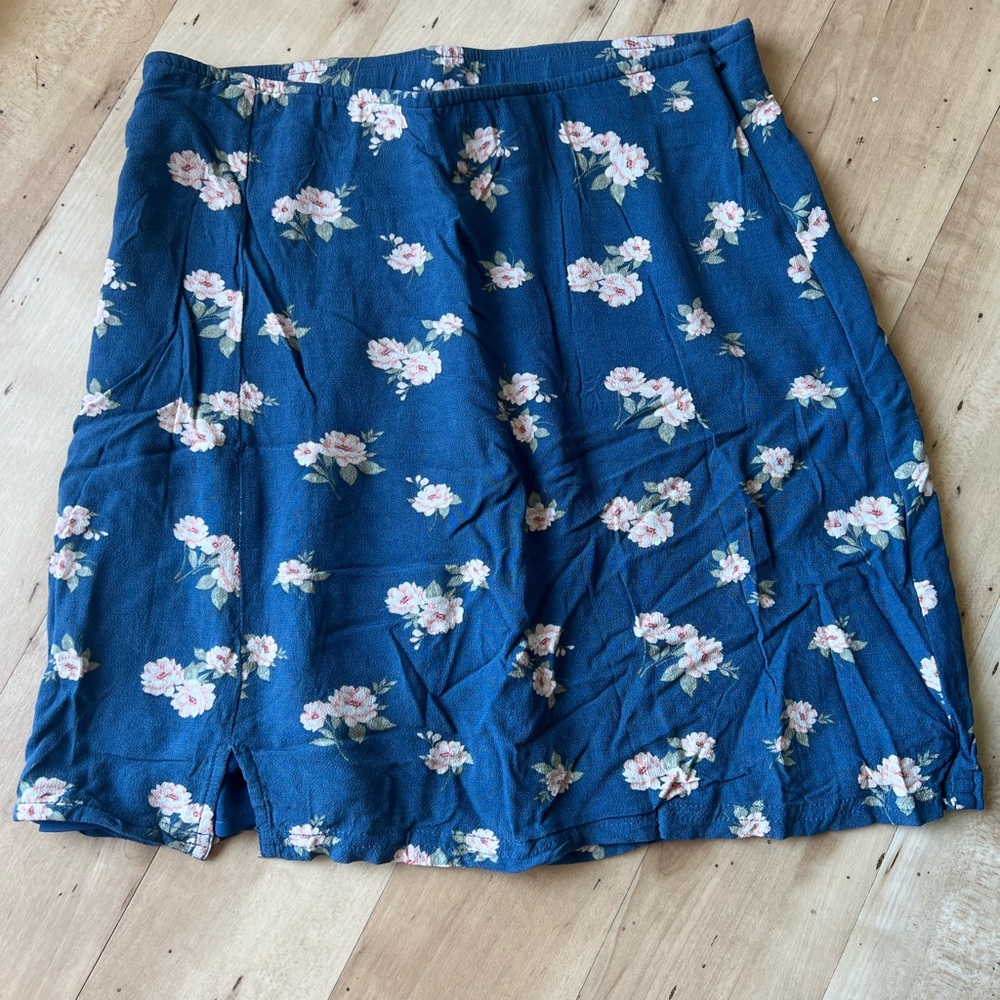 American Eagle Mini Skirt